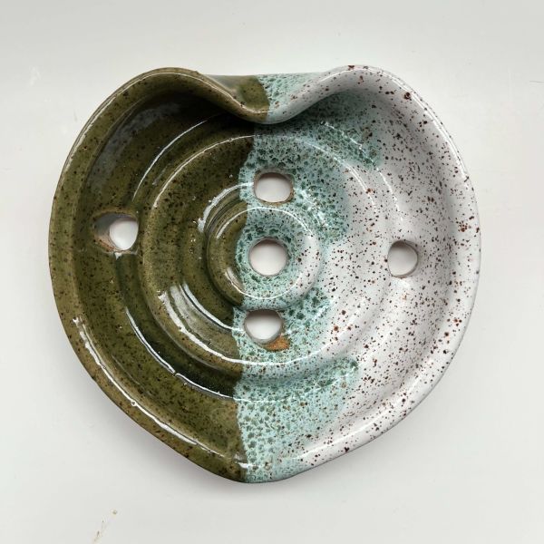 Three Tone Heart Ceramic Soap Dish